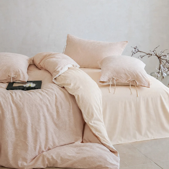 Long staple cotton bedding, herringbone jacquard