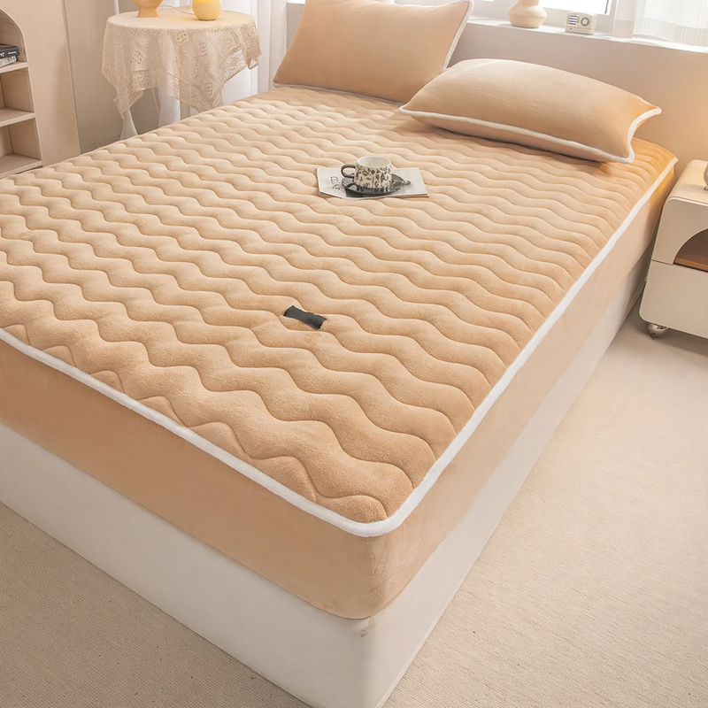 Milk fiber fitted sheet with padding, washable
