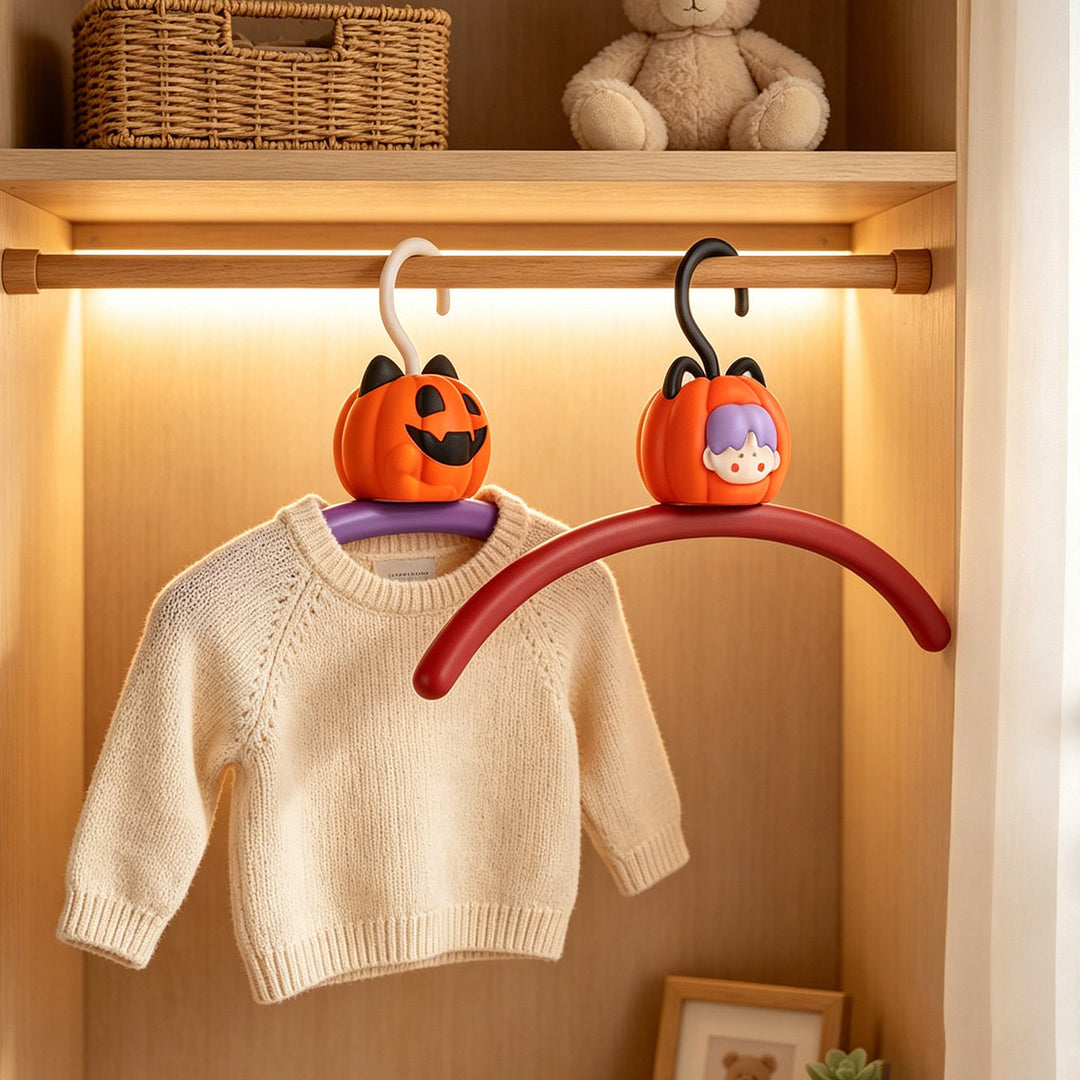 Plastic coat hanger with Halloween design