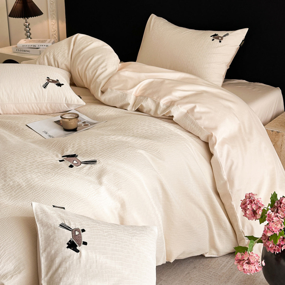 Luxurious bedding set made of 100S long-staple cotton