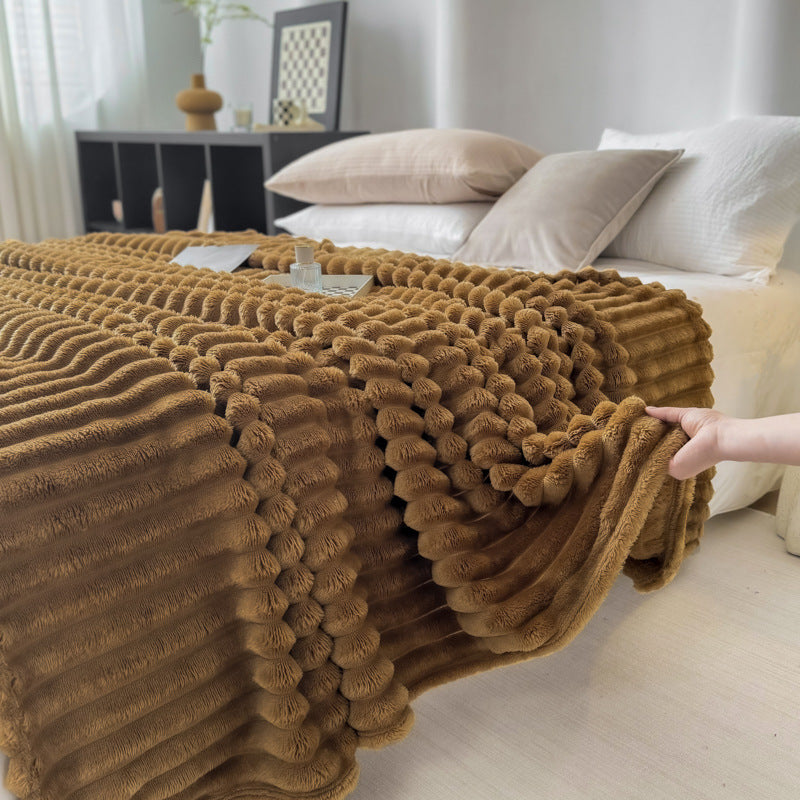 Luxurious flannel blanket made of rabbit fur imitation