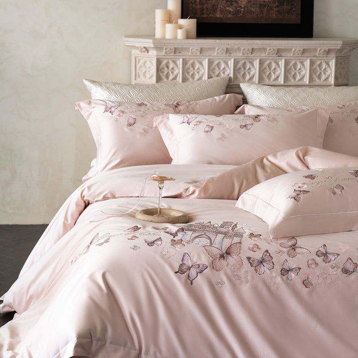 Bedding set made of long-staple cotton with embroidery