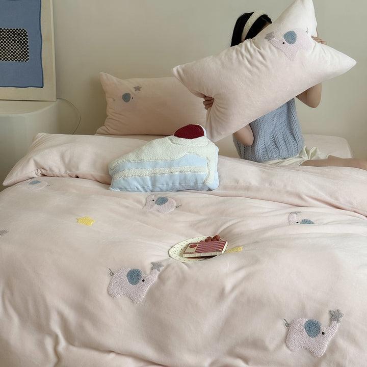 Milk fiber bedding with cartoon motifs, 3–4 piece