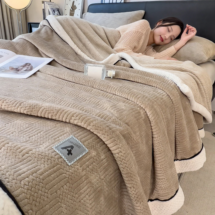 Double-layer milk fiber fleece blanket, cuddly and warm