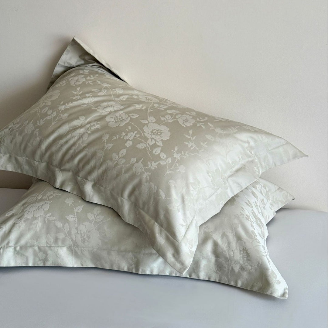 Jacquard cushion cover made of 100S long-staple cotton