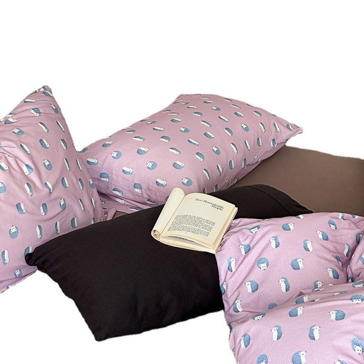 Soft knit bedding set made of cotton with animal motifs