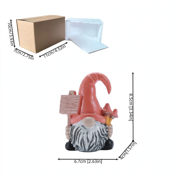 Mini-dwarf, faceless, resin figure, 7x4.5x8.5 cm