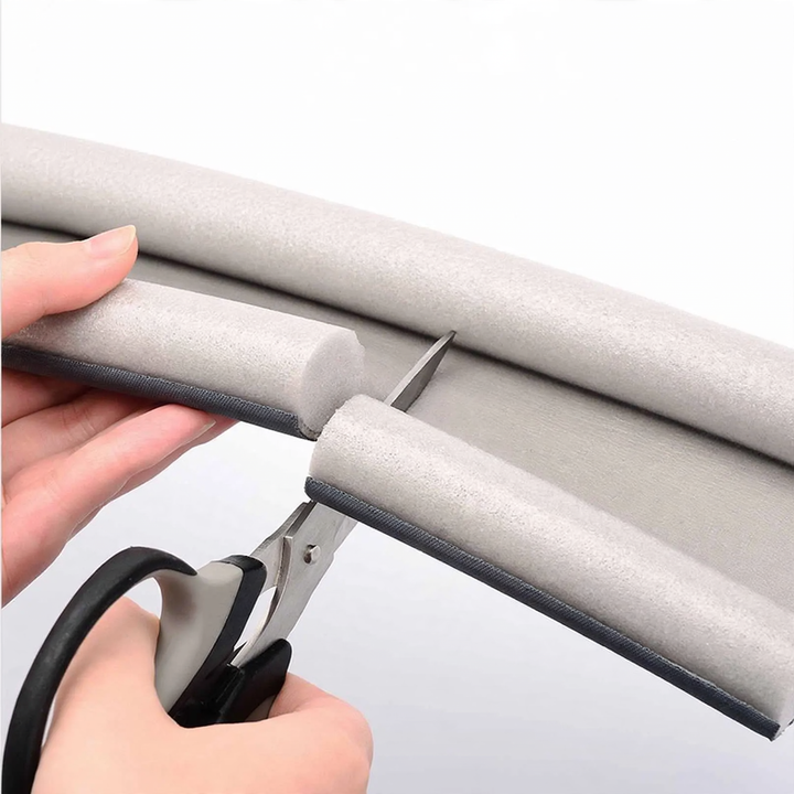 Door bottom seal made of foam, 93-95 cm