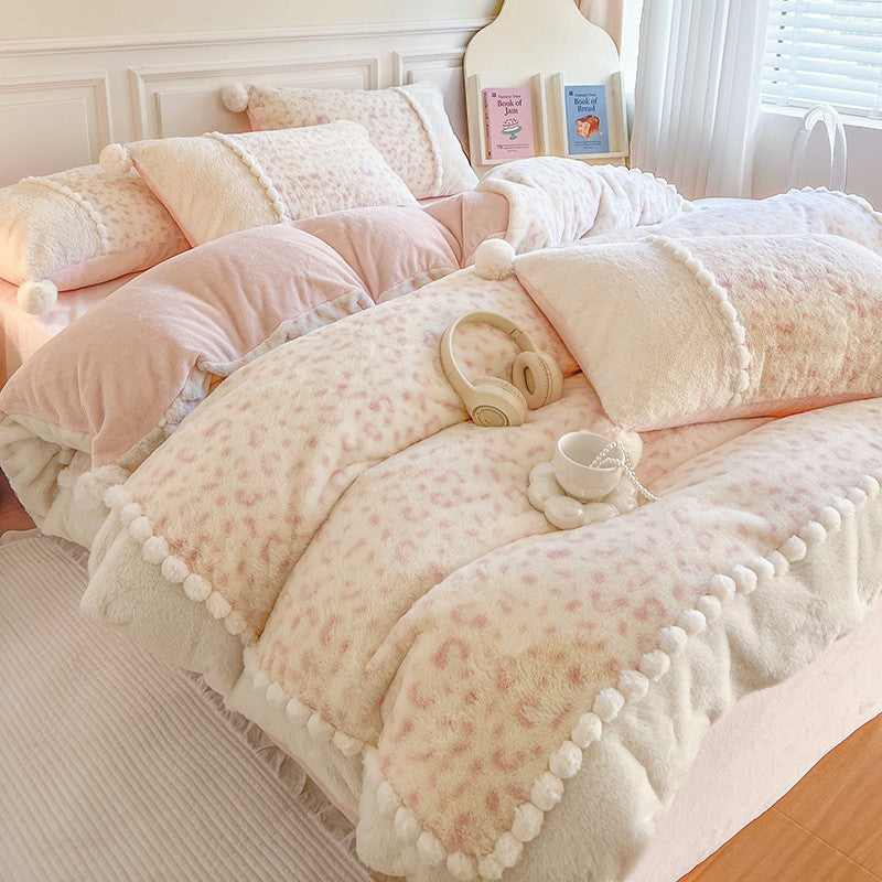 Winter bedding set made of milk fiber fleece, cuddly