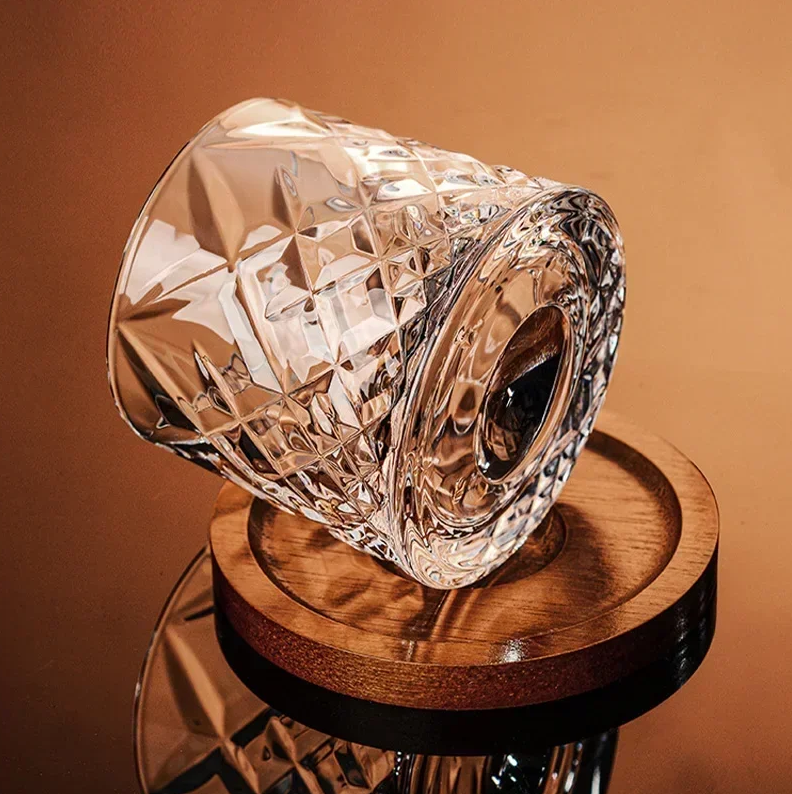 WhiskeySpin - Stornfield Premium Rotating Whiskey Glass