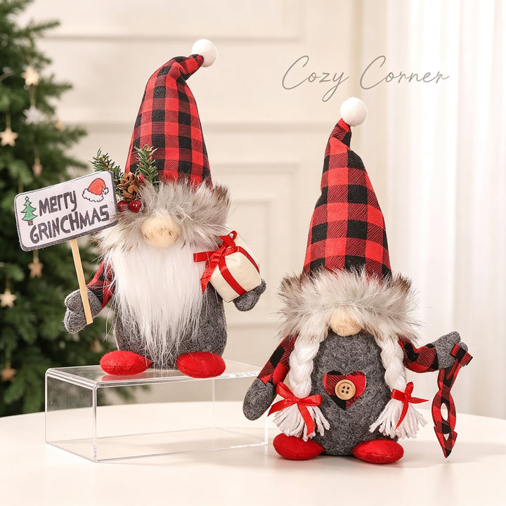 Gnome figure with red-black checkered hat