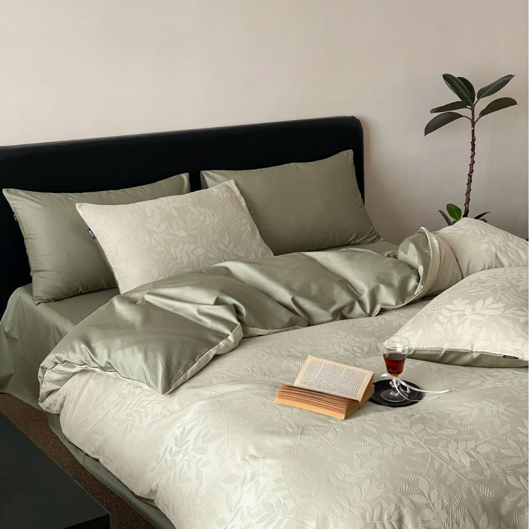 High-quality cotton bedding set with jacquard weaving