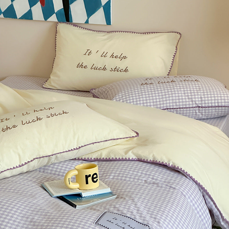 Cotton bedding set, striped, with shell hem