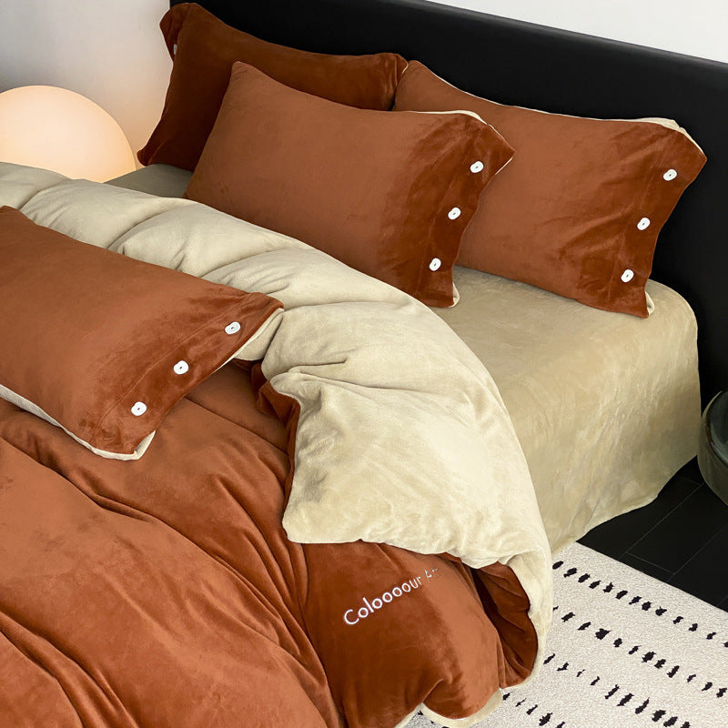 Minimalist bed set made of milk fiber