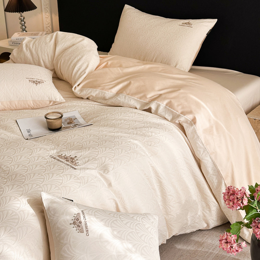 Luxurious bedding set made of 100S long-staple cotton