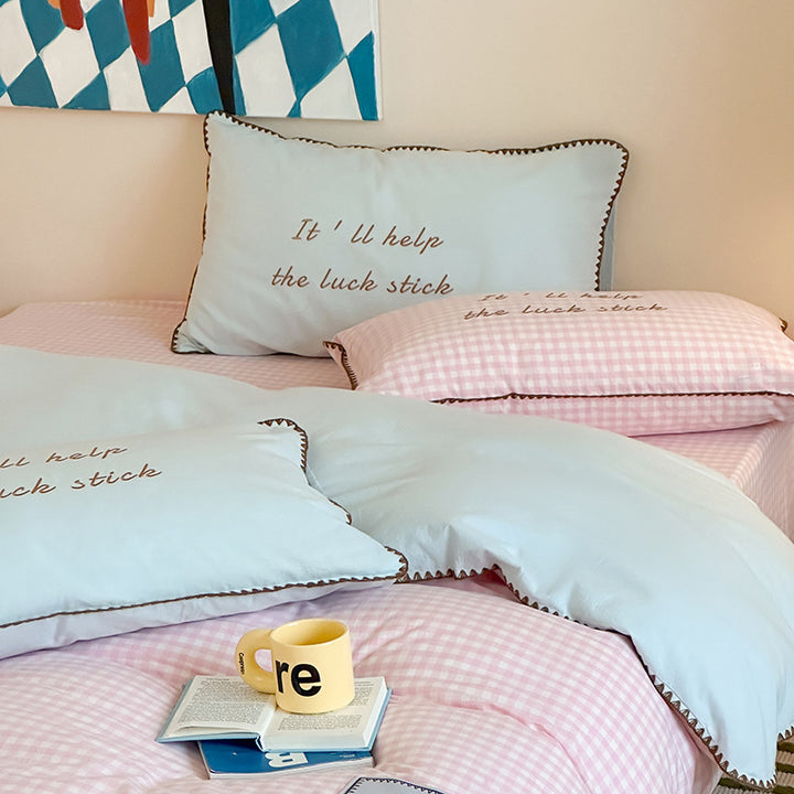 Cotton bedding set, striped, with shell hem