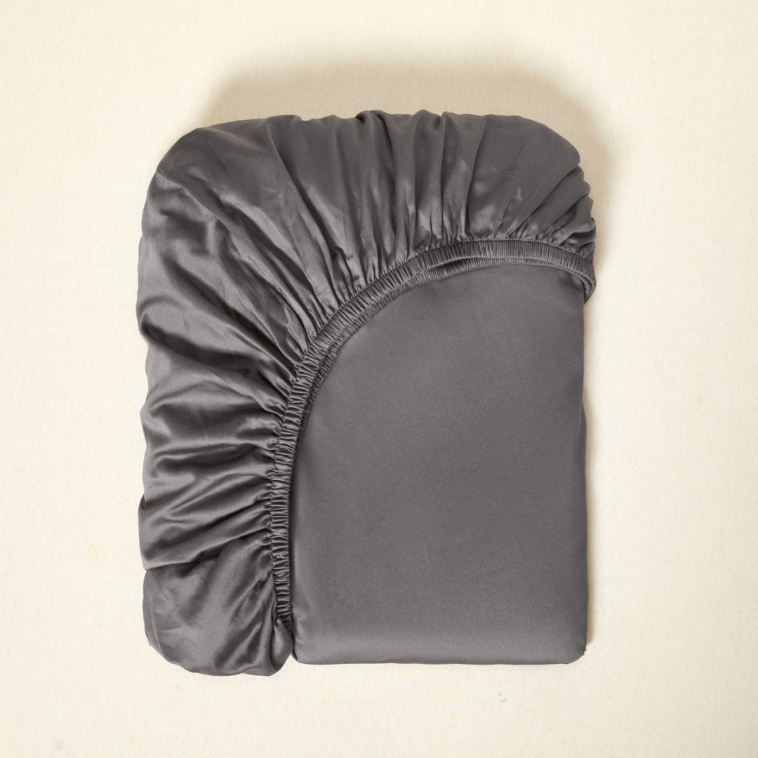 Fitted sheet made of long-staple cotton, satin