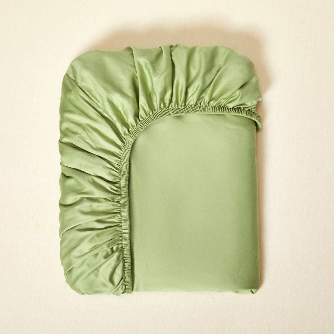 Fitted sheet made of long-staple cotton, satin