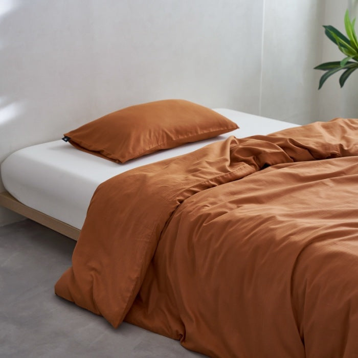 Duvet cover made of long-staple cotton, solid color