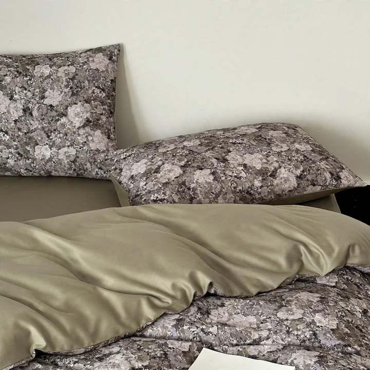 Duvet cover set made of brushed cotton, printed, luxury style