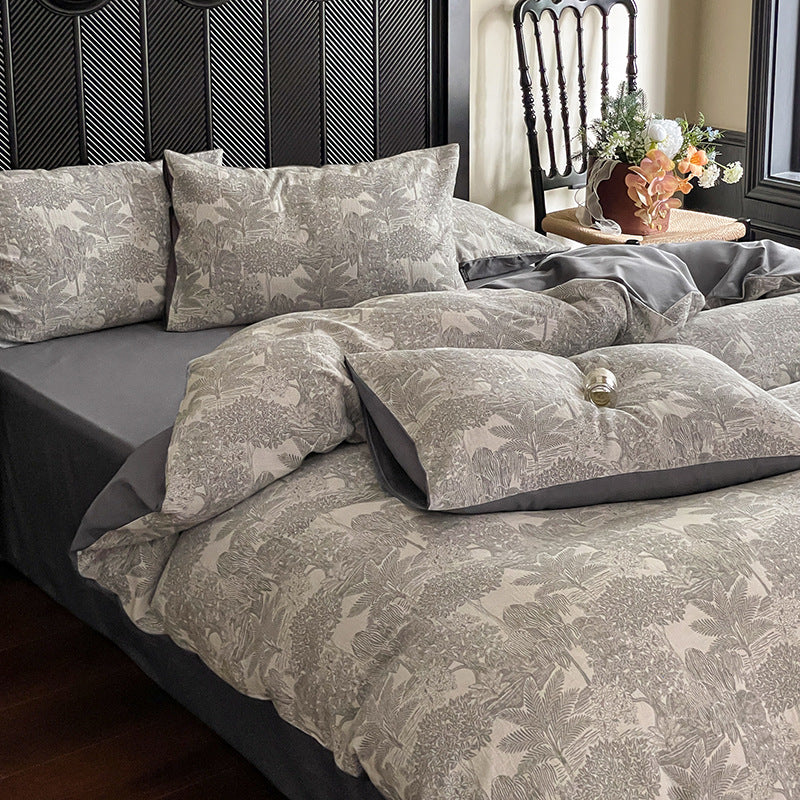 Cotton bedding set with jacquard weave