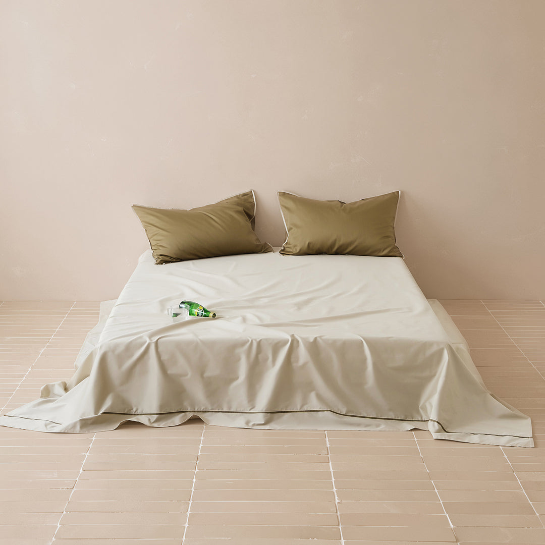 Solid color bed sheet, long staple cotton, satin weave