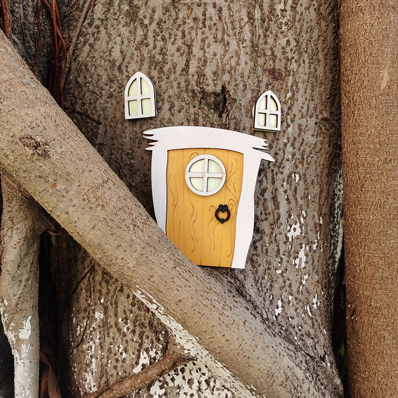 Miniature Elf Door for Dollhouses, 10 cm