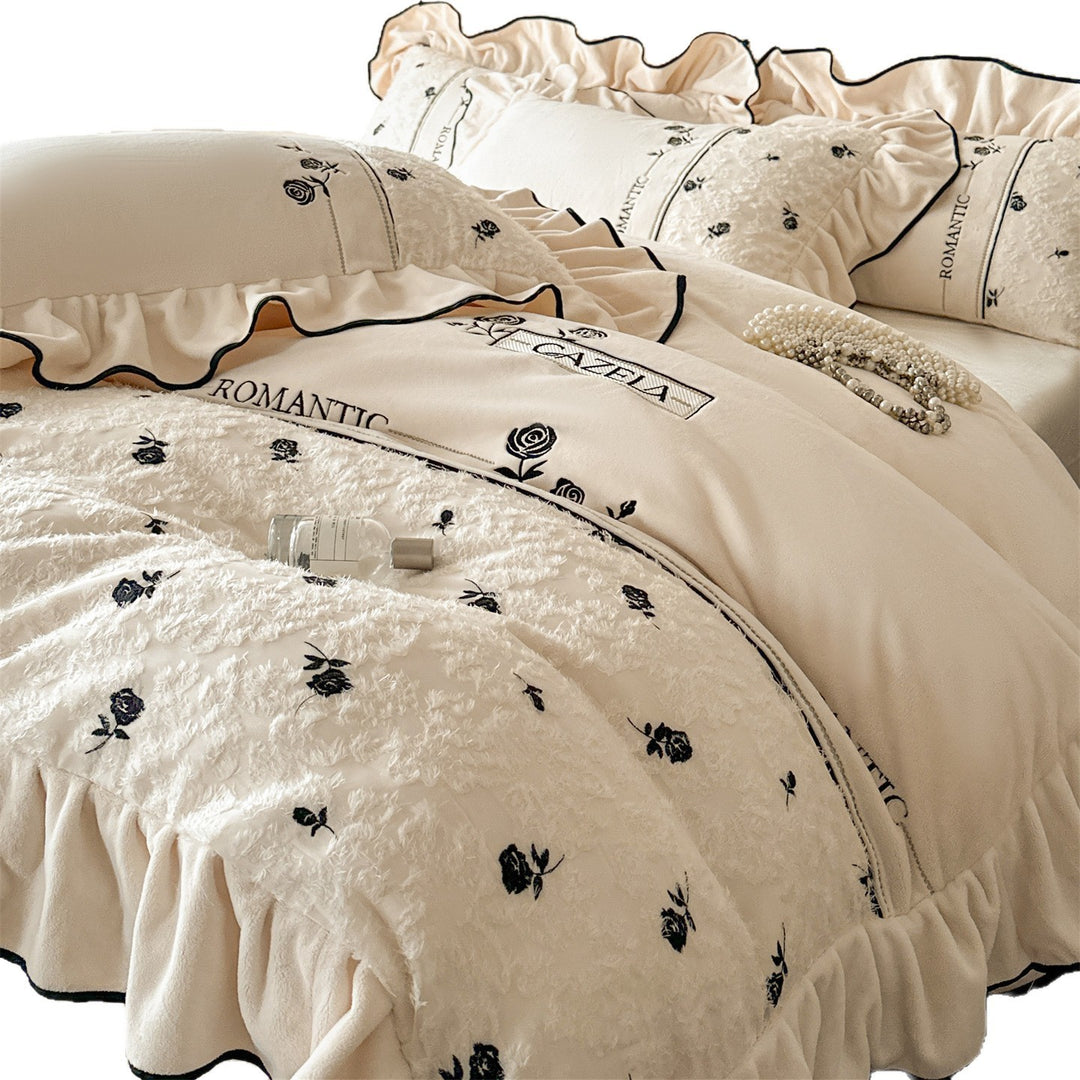 Milk fiber fleece bedding set with lace trim