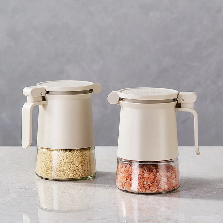 Sealed spice container with pressure closure