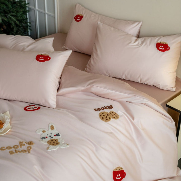 Cotton bedding set, 100 thread count, embroidered