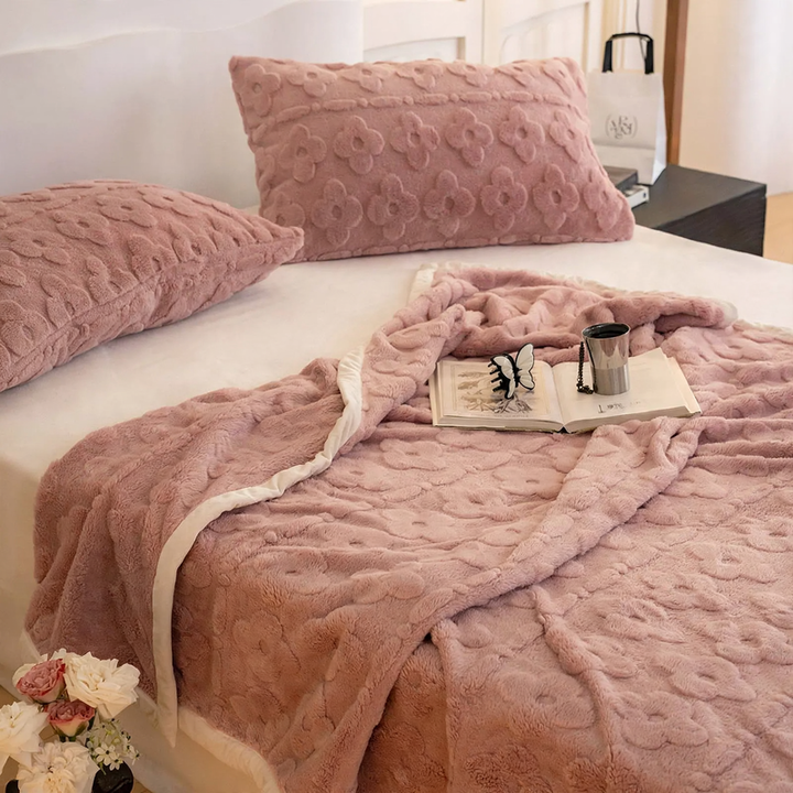 Coral fleece throw blanket, 400 g/m²