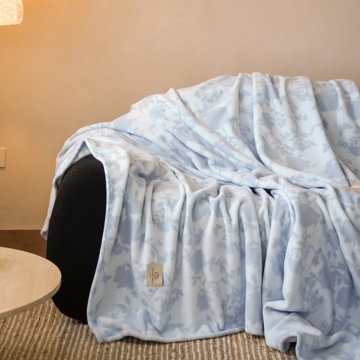 Nordic wool blanket made from milk fiber