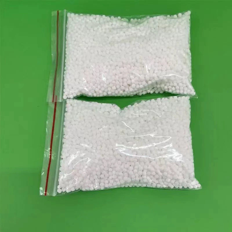 Dehumidifier set with calcium chloride granulate