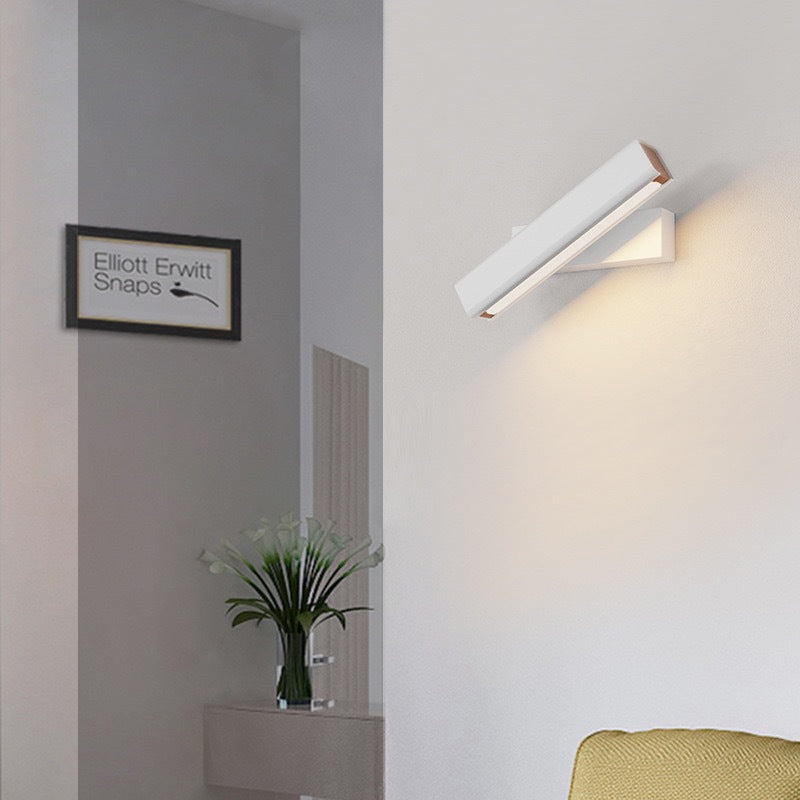 Modern LED wall light, adjustable