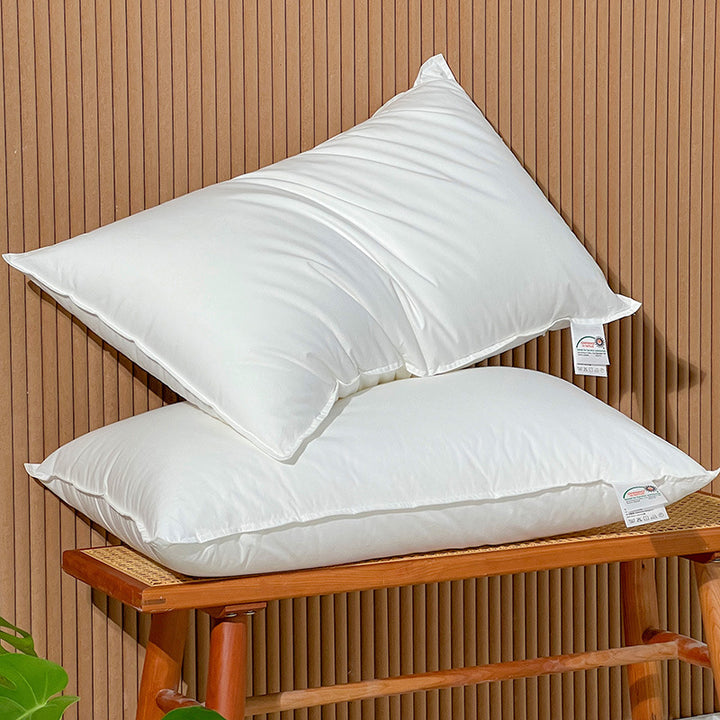 Cotton pillow, hotel quality, 48x74 cm