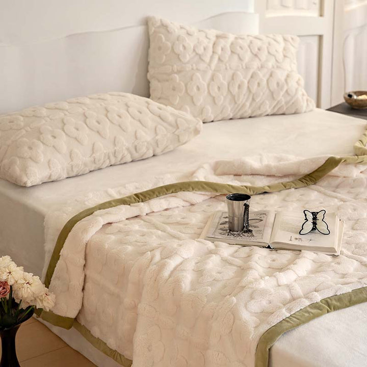 Coral fleece throw blanket, 400 g/m²