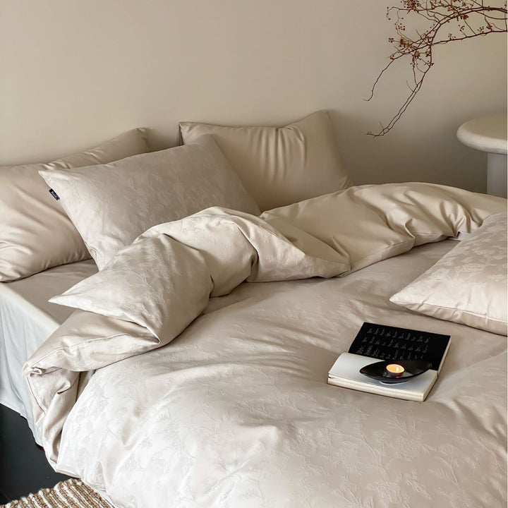 High-quality cotton bedding set with jacquard weaving