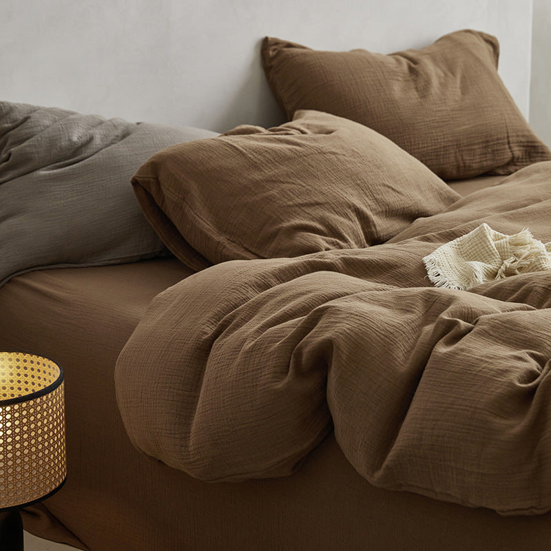 Ruffled cotton bedding, minimal design