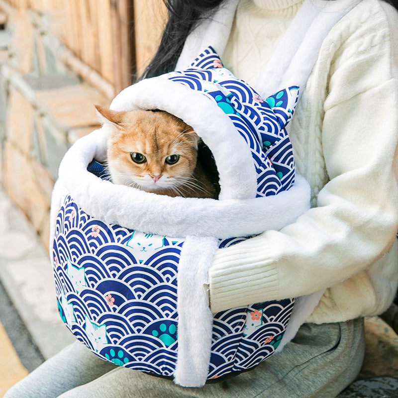 Double-shoulder backpack with animal motif for pets