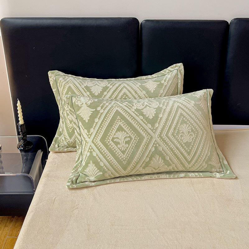 Milk fiber fleece bedding set with 6D embossing