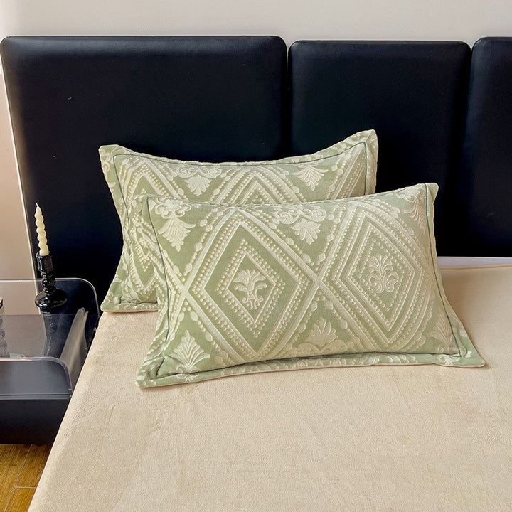 Milk fiber fleece bedding set with 6D embossing
