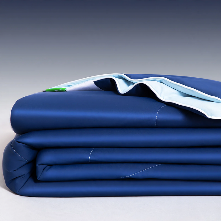 Summer blanket made of polyester, washable