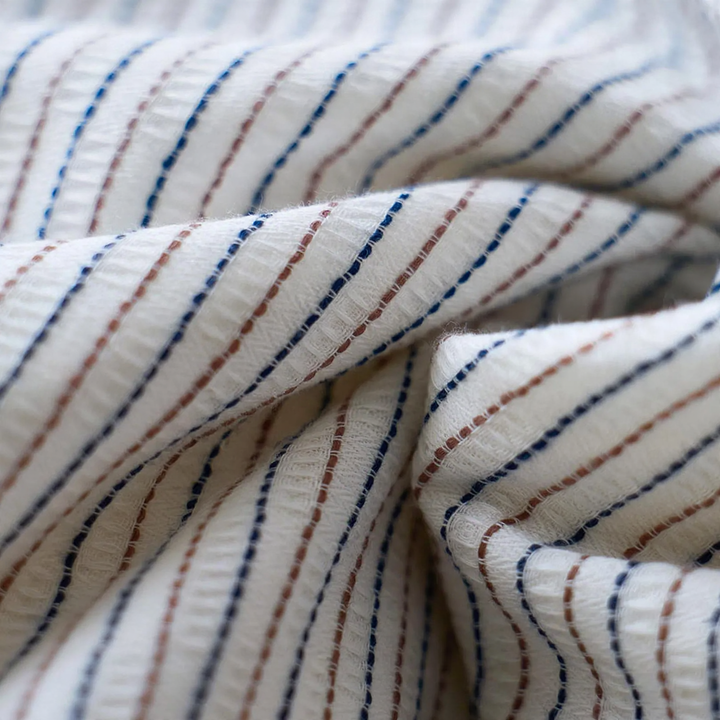 High-quality cotton bedding set with striped pattern