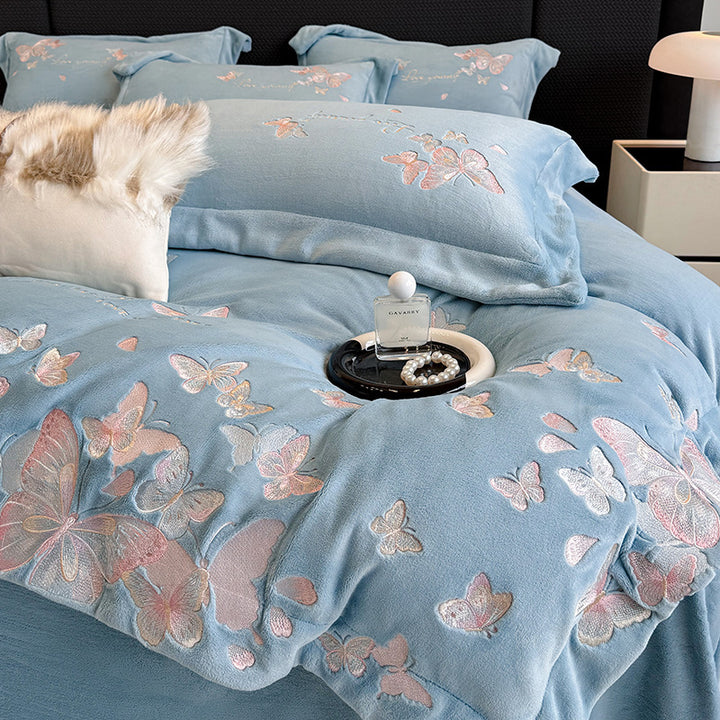 Winter bedding set made of milk fiber fleece, floral design