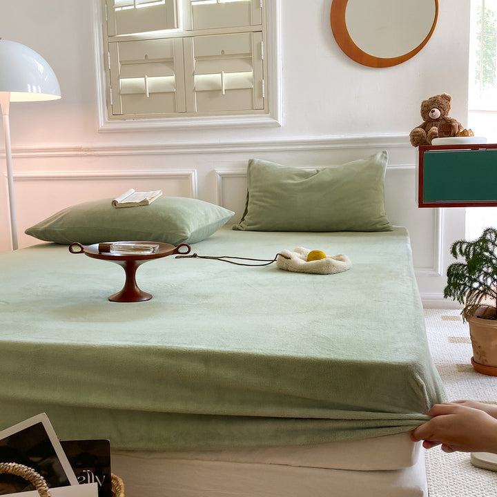 Fitted sheet made of milk fiber fleece, Nordic style