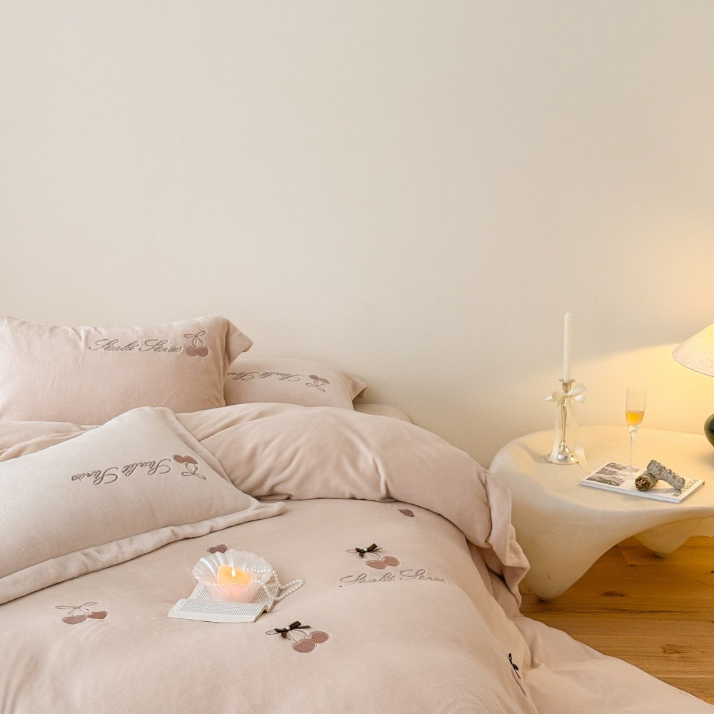 Milk Fiber Fleece Bedding Set, Cherry Embroidery