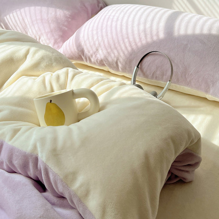 Winter bed linen set made of milk fiber fleece, double-sided