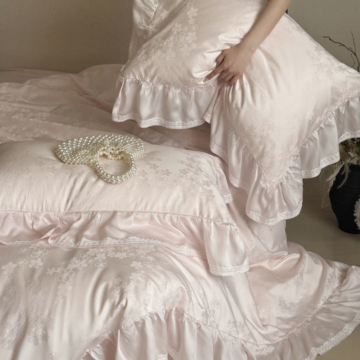 Cotton bedding set with jacquard weaving and frills