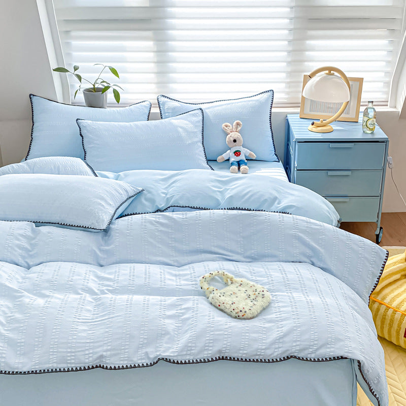 Skin-friendly seersucker bedding set