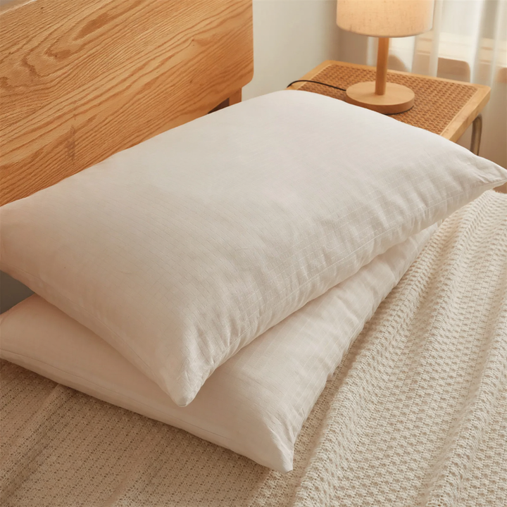 Cotton pillow with embroidery, 48x74cm